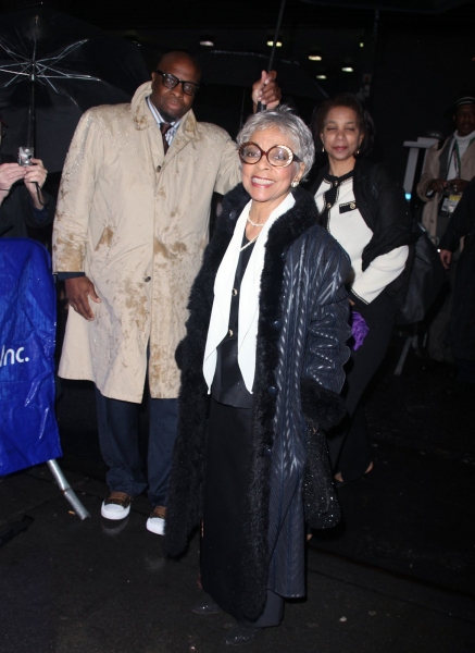 Photo Coverage: FENCES Opening Night Theatre Arrivals Image