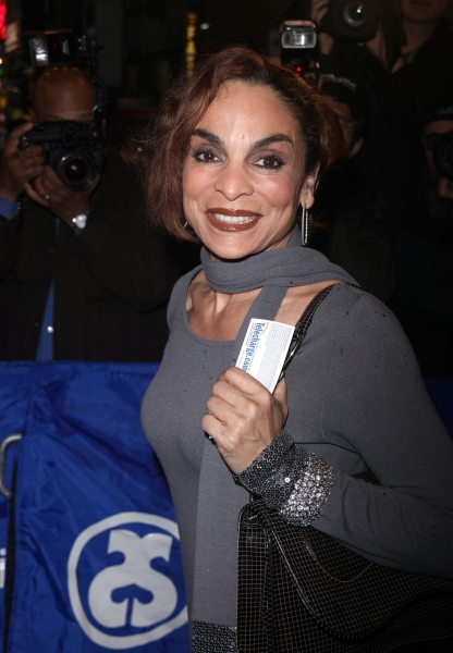 Photo Coverage: FENCES Opening Night Theatre Arrivals Image