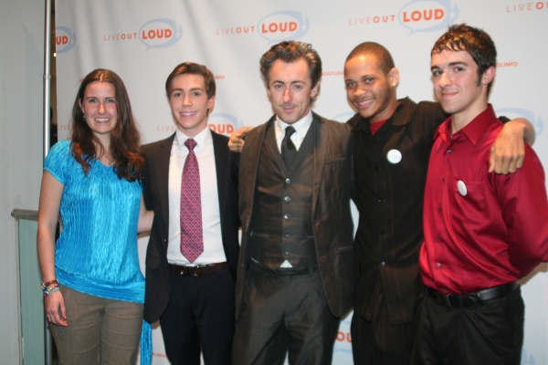 Photo Coverage: Alan Cumming Hosts Live Out Loud Gala Image