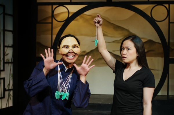 Photo Flash: Chicago Dramatists Present JADE HEART Image