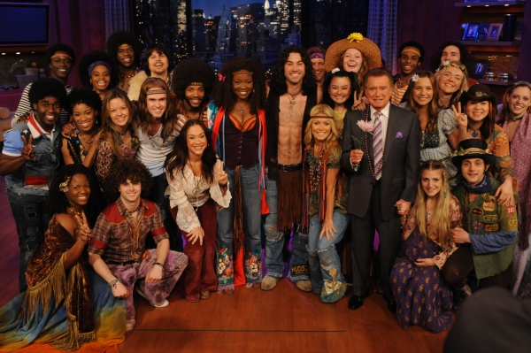 Photo Coverage: Kelly Ripa Performs 'Acquarius' with HAIR Cast on LIVE! Image