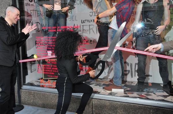 Photos: AMERICAN IDIOT Unveils IDIOT-Themed Windows at Bloomies Image