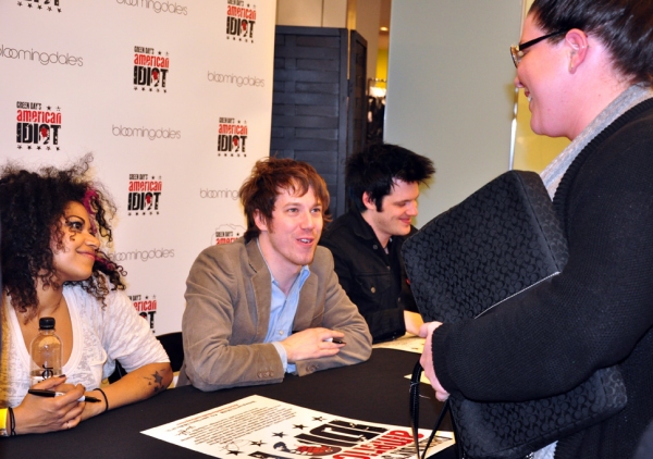Photos: AMERICAN IDIOT Unveils IDIOT-Themed Windows at Bloomies Image