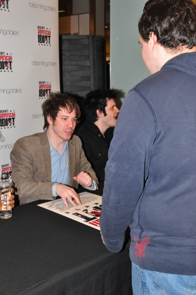 John Gallagher Jr., signs for one of IDIOT's biggest fans! [Second in line!] Photo