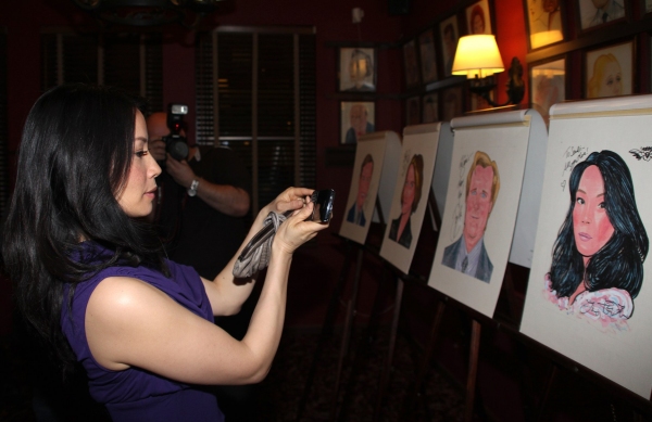 Photo Coverage: Sardi's Honors GOD OF CARNAGE with Wall Portraits Image