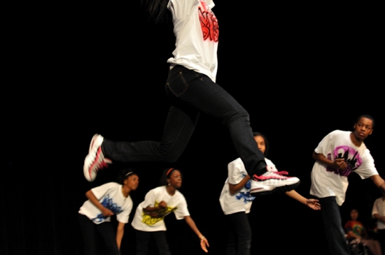 Photo Coverage: Whoopi Goldberg Hosts 'Garden of Dreams' Talent Show Image