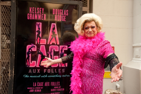 Photo Flash: Regis Visits LA CAGE Backstage on LIVE! Image
