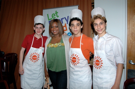 Photo Coverage: Kulish, Alvarez, & Kowalik Reunite for BILLY ELLIOT Celebrity Cook-Off Image