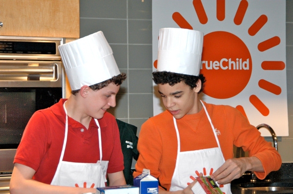 Photo Coverage: Kulish, Alvarez, & Kowalik Reunite for BILLY ELLIOT Celebrity Cook-Off Image
