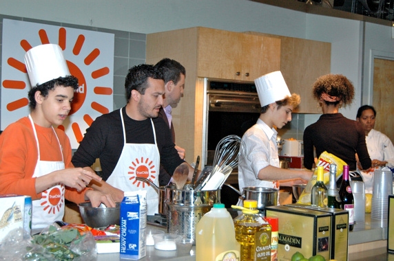 Photo Coverage: Kulish, Alvarez, & Kowalik Reunite for BILLY ELLIOT Celebrity Cook-Off Image