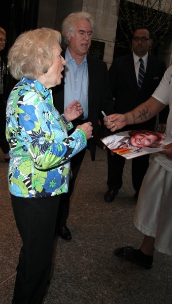 Photo Coverage: Betty White Around Town! Image