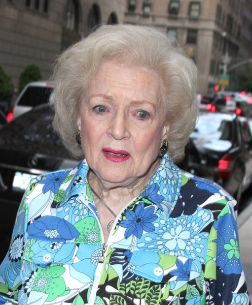Photo Coverage: Betty White Around Town! Image