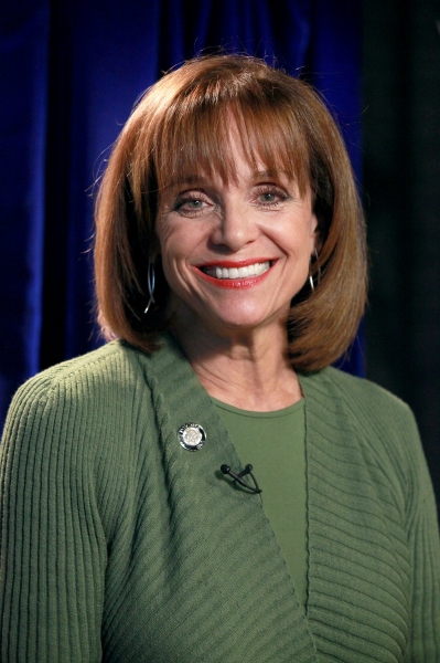 Valerie Harper Photo