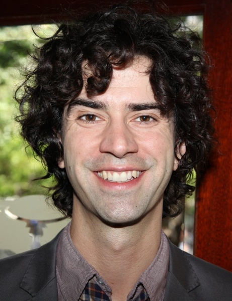 Hamish Linklater Photo