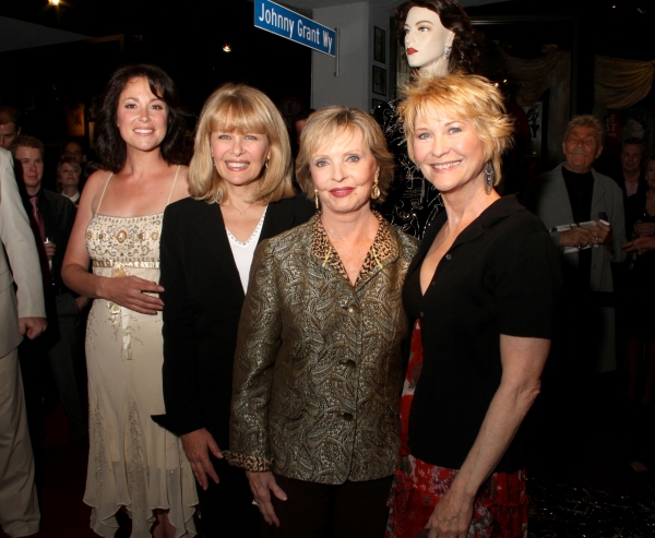 TV/Movie Moms - Kim Rhodes, Ilene Graff, Florence Henderson and Dee Wallace Photo