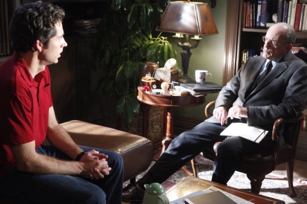 Photo Flash: CHUCK 'Chuck vs. the Tooth' 5/10 Image