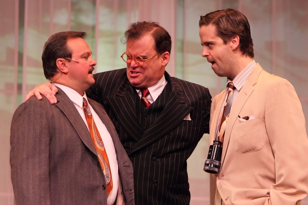 Photo Flash: MOONLIGHT AND MAGNOLIAS At The Victoria Theatre Image