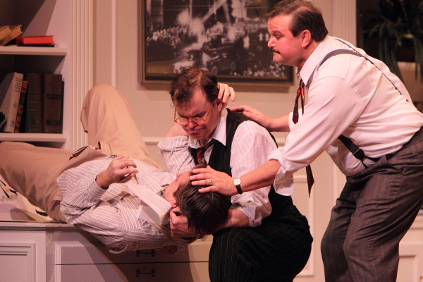 Photo Flash: MOONLIGHT AND MAGNOLIAS At The Victoria Theatre Image