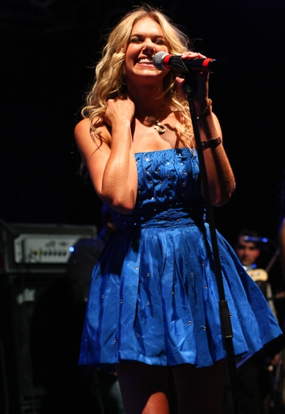 Photo Coverage: Laura Bell Bundy Plays The Highline Image