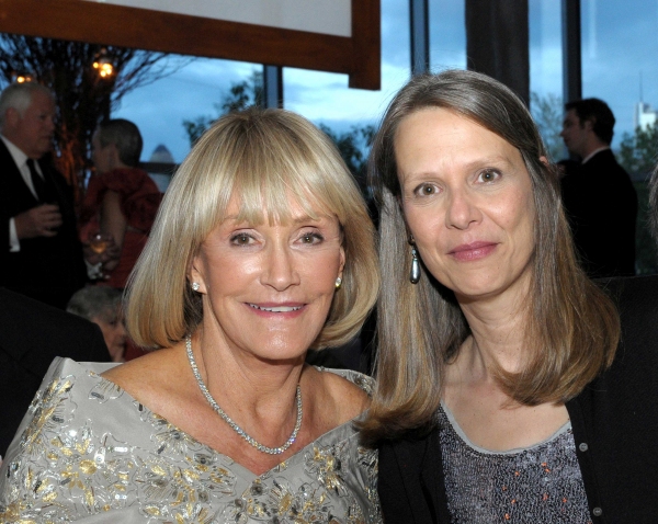 Photo Flash: Steppenwolf Theatre's GALA 2010 Image