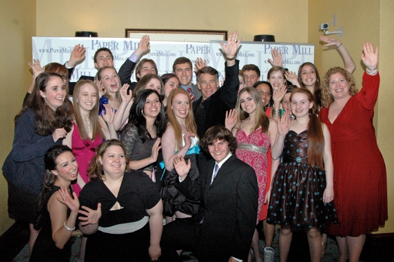 Paper Mill Playhouse Theatre School Students and Stephen Schwartz and Lisa Cooney (Di Photo