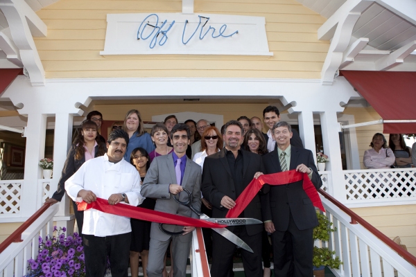 Photo Flash: Los Angeles Theatrical Community Welcomes An Old Friend Image