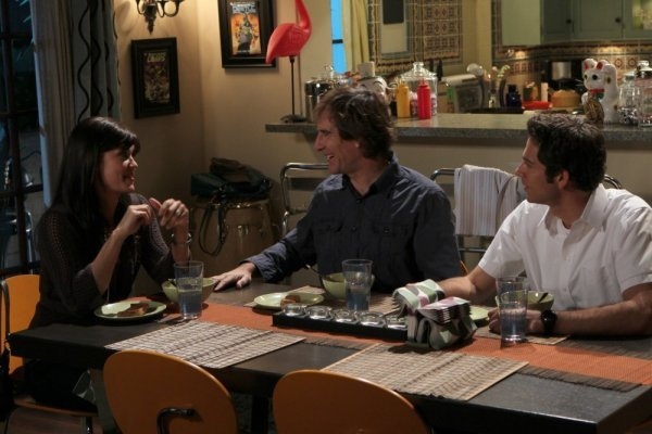 Photo Flash: CHUCK 'Chuck vs. The Living Dead' 5/17 Image