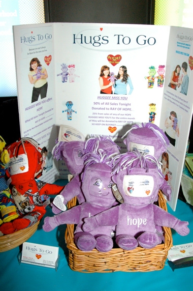 Photo Coverage: A Ray of Hope Benefit Image