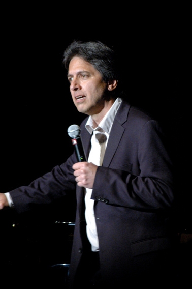 Photo Coverage: A Ray of Hope Benefit Image