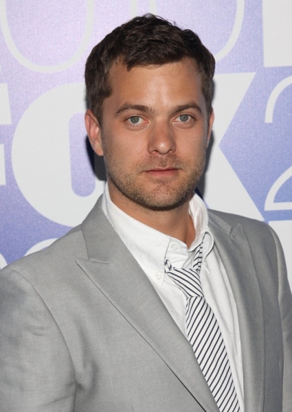 Joshua Jackson (Fringe) Photo