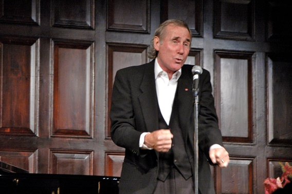 Jim Dale Photo