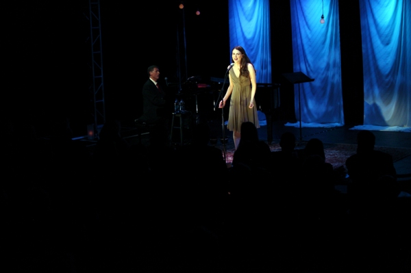 Photo Flash: Sutton Foster At The Civic Center In Des Moines 