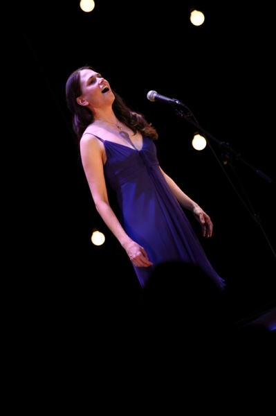 Photo Flash: Sutton Foster At The Civic Center In Des Moines 