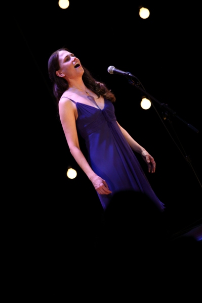 Photo Flash: Sutton Foster At The Civic Center In Des Moines Image