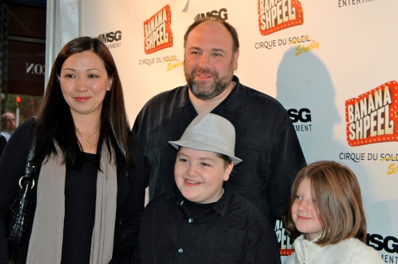 Photo Coverage: Banana Shpeel Opens at The Beacon Image