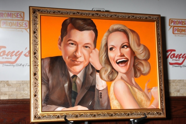 Photo Coverage: Tony diNapoli's Honors Chenoweth & Hayes with Portrait Image