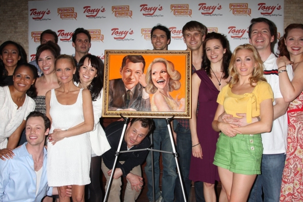 Photo Coverage: Tony diNapoli's Honors Chenoweth & Hayes with Portrait Image