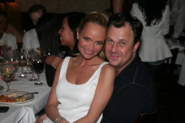 Photo Coverage: Tony diNapoli's Honors Chenoweth & Hayes with Portrait Image