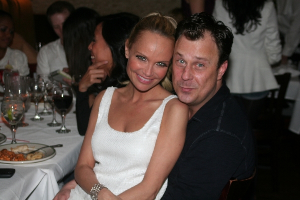 Photo Coverage: Tony diNapoli's Honors Chenoweth & Hayes with Portrait Image