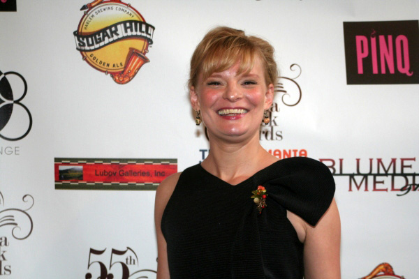 Photo Coverage: 2010 Drama Desk Arrivals - Part 1 Image