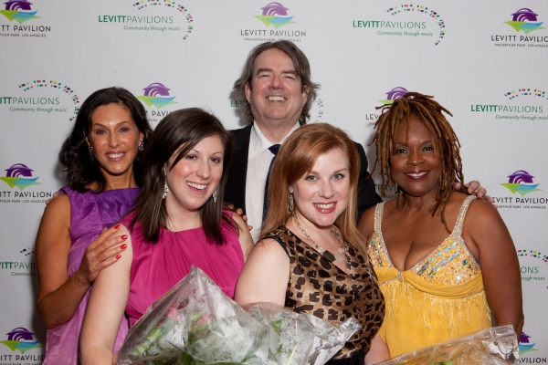 Photo Flash: Webb & Houston At GRAMMY Museum Sound Stage Image