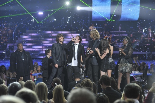 Photo Coverage: American Idol Finale On Stage! Image
