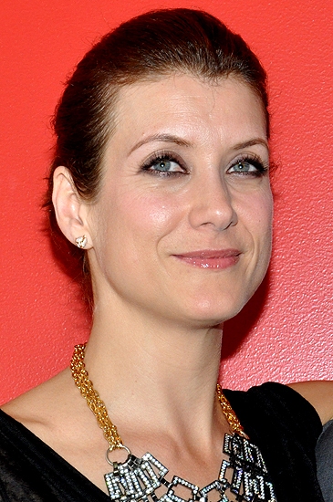 Photo Coverage: DUSK RINGS A BELL Opens at Atlantic Theatre Company Image