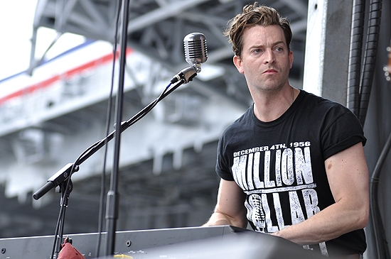 Photo Coverage: Broadway Stars Entertain Troops for Fleet Week! Image