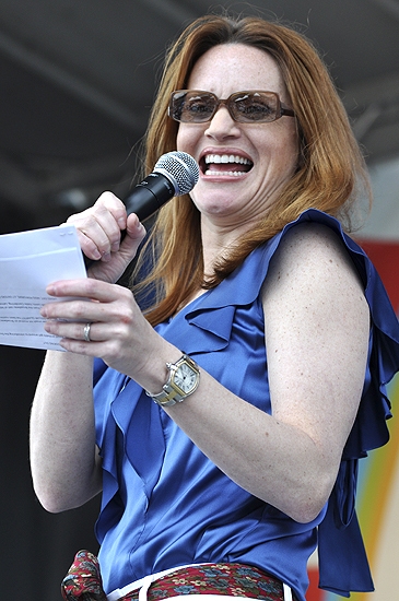 Photo Coverage: Broadway Stars Entertain Troops for Fleet Week! Image