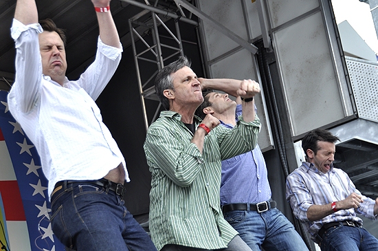 Photo Coverage: Broadway Stars Entertain Troops for Fleet Week! Image