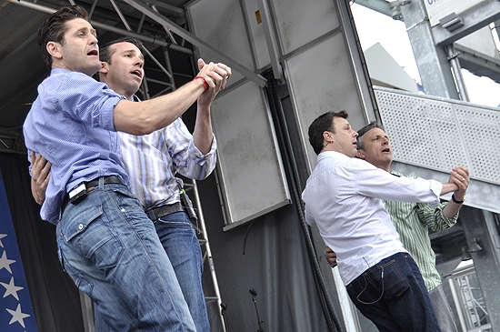 Photo Coverage: Broadway Stars Entertain Troops for Fleet Week! Image