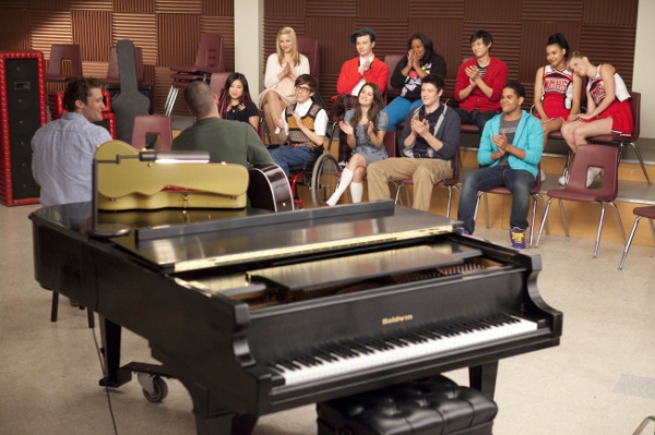 Photo Flash: GLEE's Season Finale 'Journey' Image