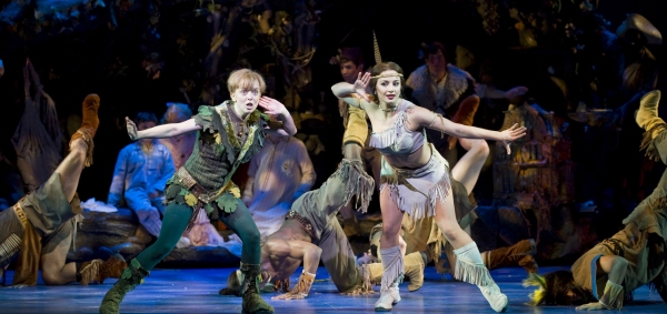 Nancy Anderson (Peter Pan), Jessica Lee Goldyn and cast Photo