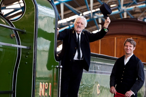 Photo Flash: The London Theatre's THE RAILWAY CHILDREN Image
